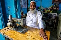 Kleermaker op de markt van Jaffna
