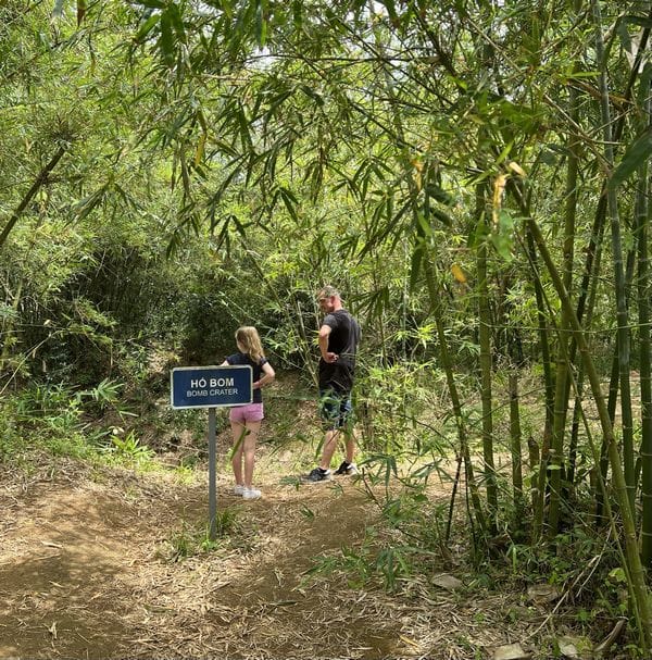 Vietnam-Vinh-Moc-tunnels-Nathalie-de-Leeuw