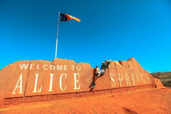 Kleurrijk-Alice-Springs-in-het-Rode-Hart-Australie-Foto-Shutterstock