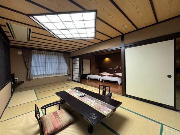 Slapen-in-een-traditionele-kamer-in-Hokkaido_Japan-Foto-Robert-de-Koning-en-Ellen-Linnenkamp