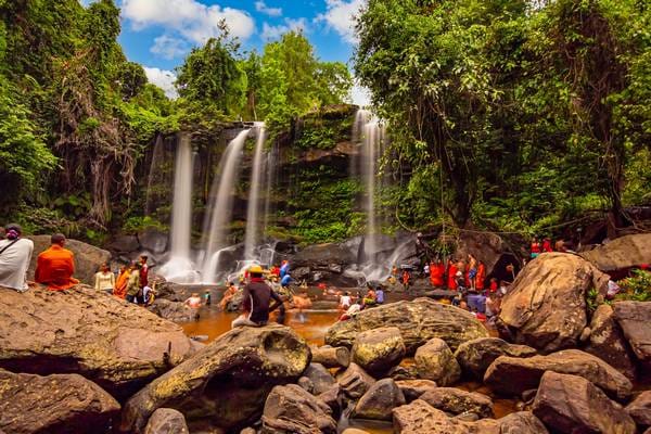 Waterval-in-Kulen-Mountain-National-Park-Phnom-Kulen-Cambodja-Foto-Shutterstock_600.jpg