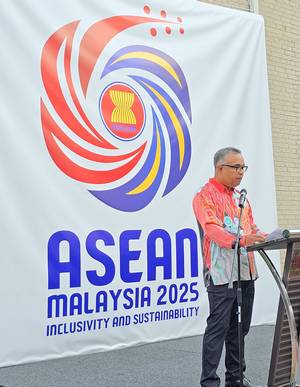 H.E.AmbassadorDatoRoseliAbdul