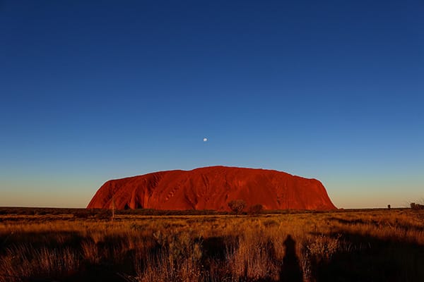 Fraaie zonsondergang bij Uluru