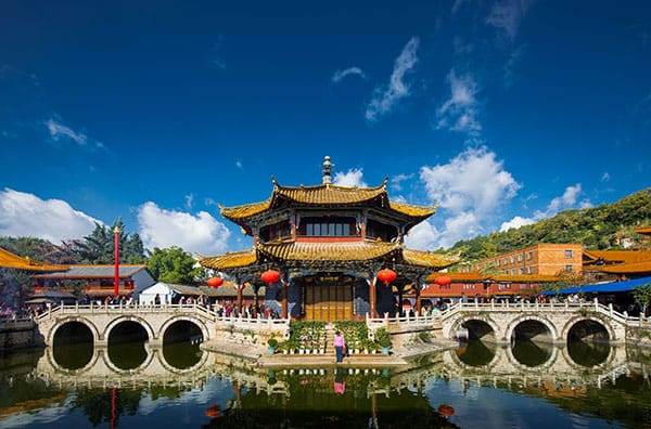 De prachtige Yuantong Tempel in Kunming, China